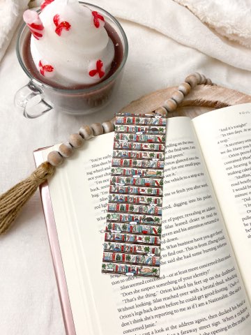 Winter Bookshelf Bookmark